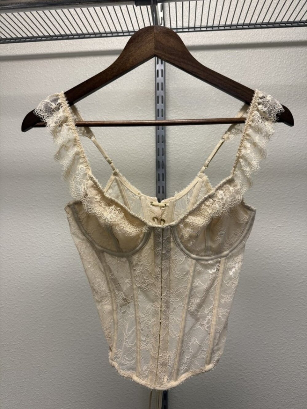 Out From Under Modern Love Butterfly Corset Ivory Lace Lace-Up Size L